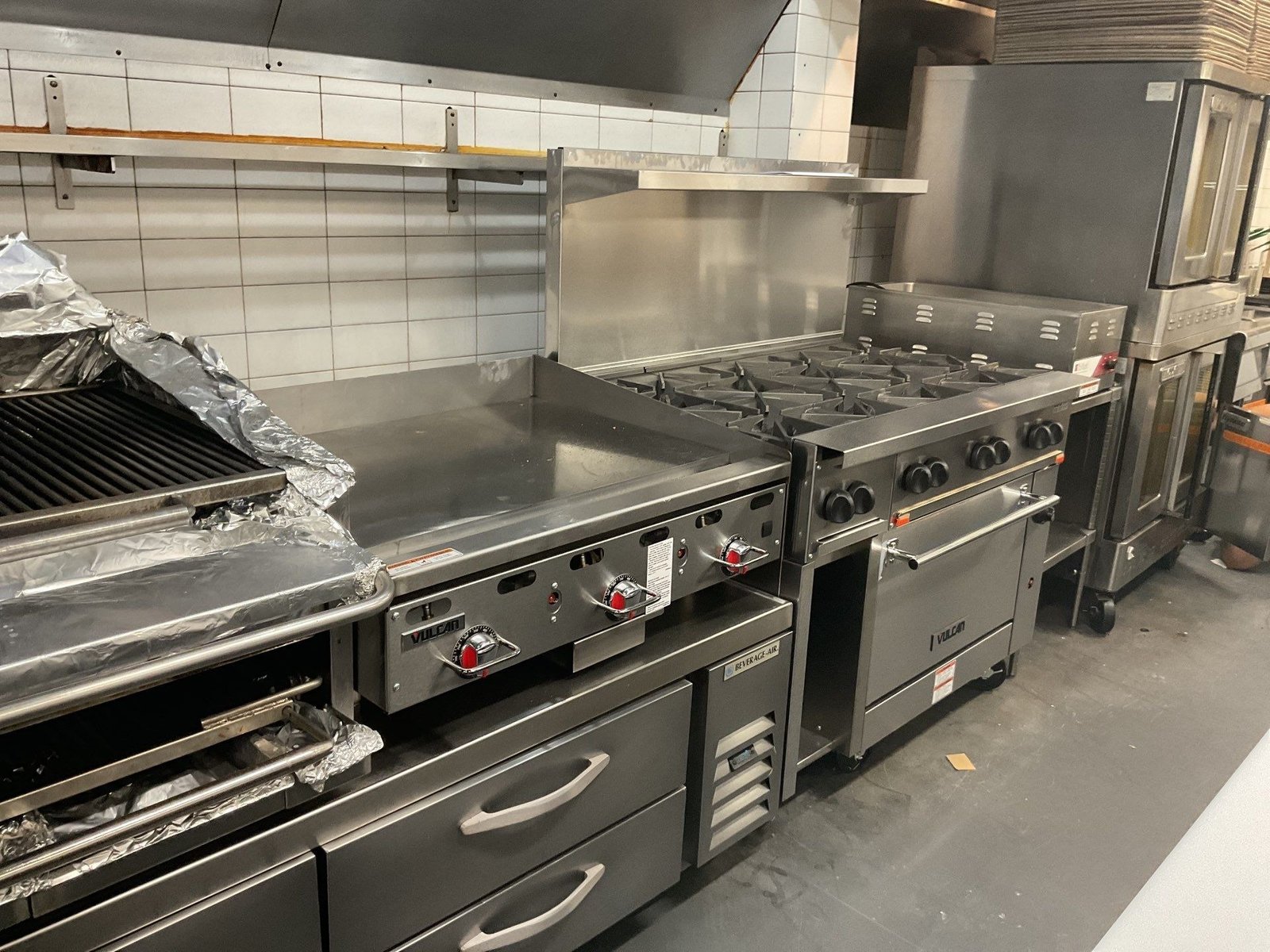 Virtue Vulcan range and griddle cook line — NLI install